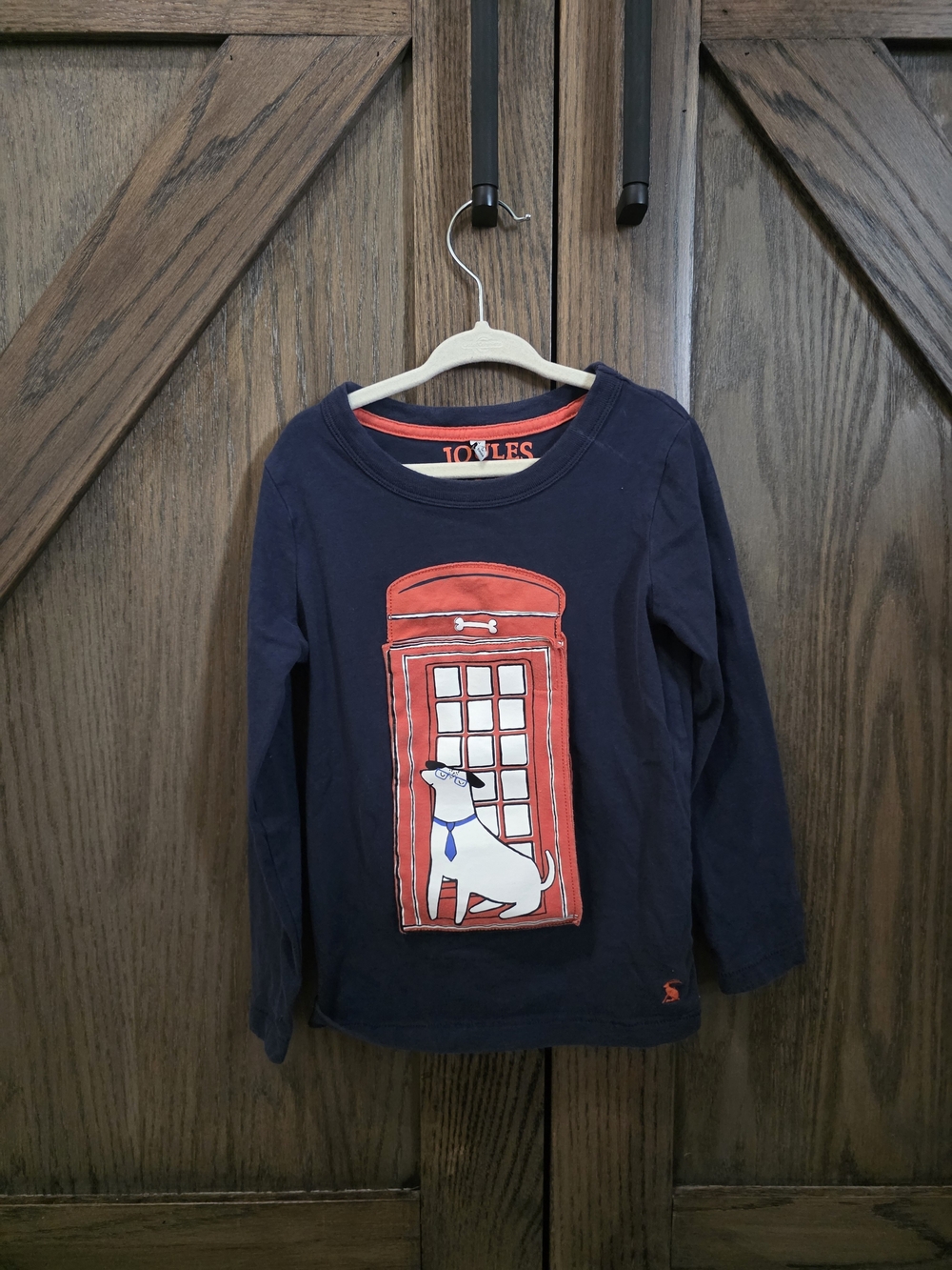 Joules Navy Long Sleeve Tee with Red Phone Booth and Dog Graphic - Picture 1 of 3